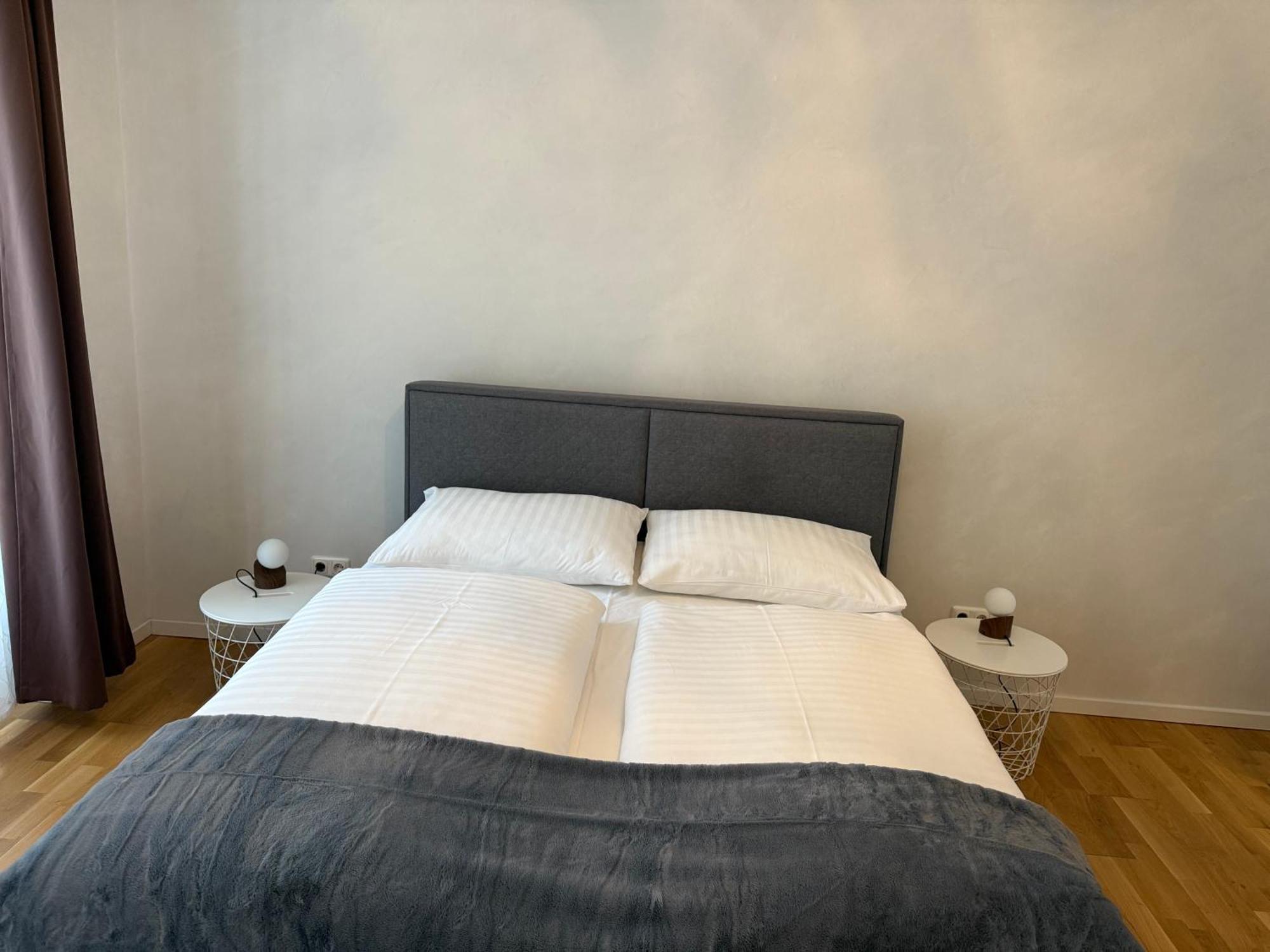 Apartment Number 4 Виена Екстериор снимка