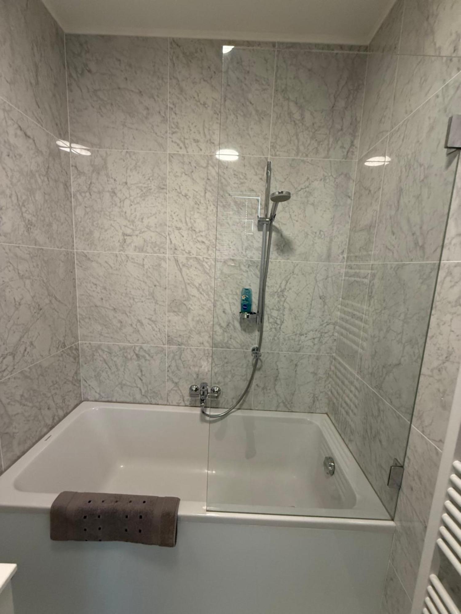 Apartment Number 4 Виена Екстериор снимка